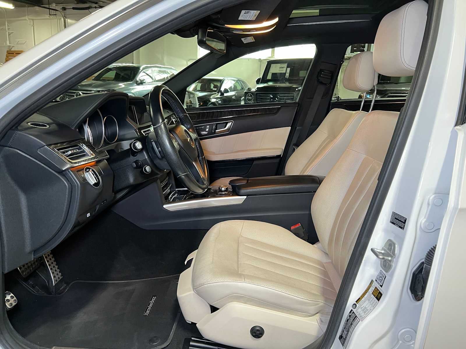 2015 Mercedes-Benz E 400 4dr Sdn 4MATIC®