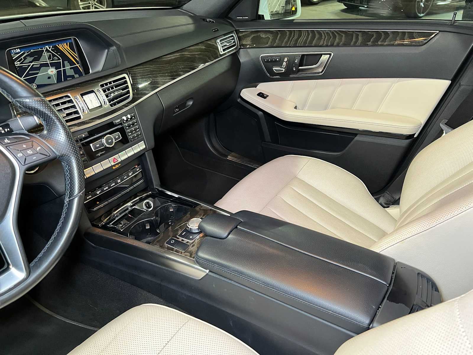 2015 Mercedes-Benz E 400 4dr Sdn 4MATIC®