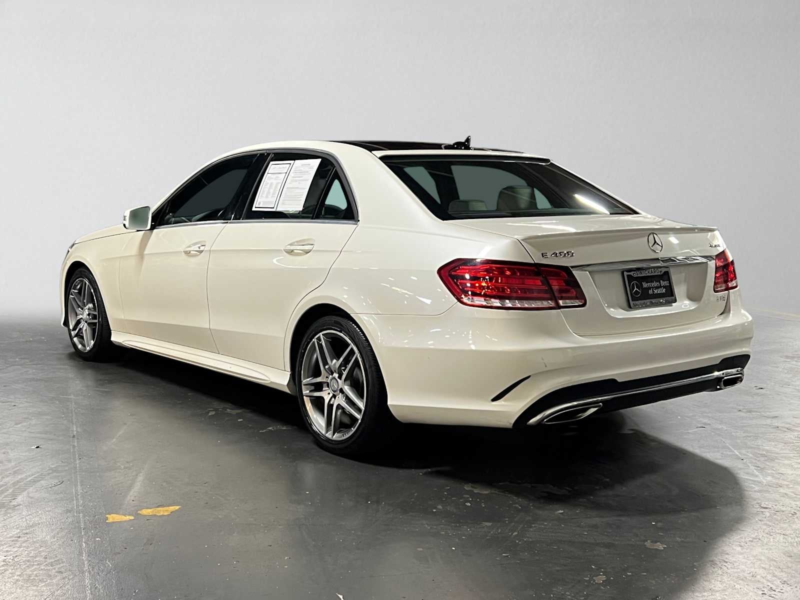 2015 Mercedes-Benz E 400 4dr Sdn 4MATIC®