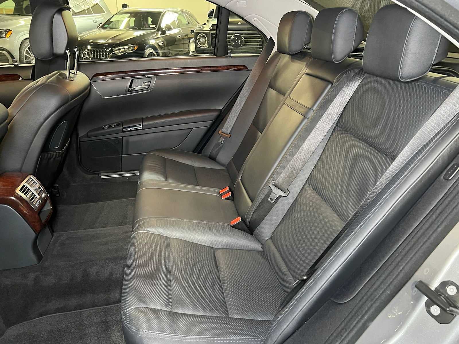 2013 Mercedes-Benz S 550 4dr Sdn RWD