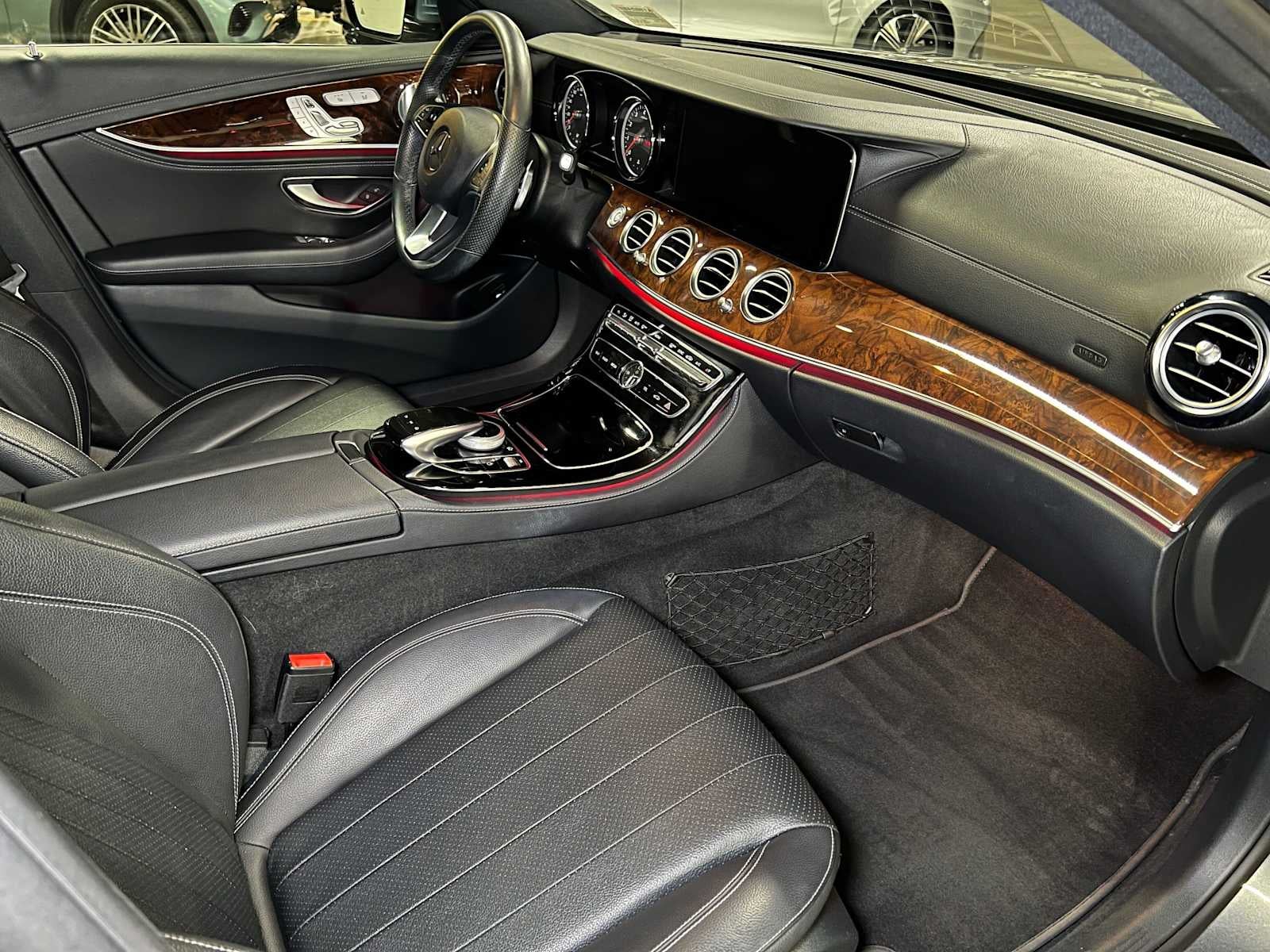 2017 Mercedes-Benz E 300 4MATIC® Sedan