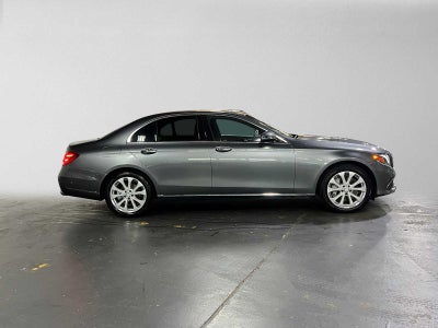 2017 Mercedes-Benz E 300 4MATIC® Sedan