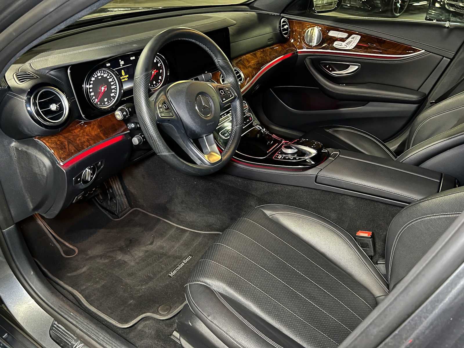 2017 Mercedes-Benz E 300 4MATIC® Sedan