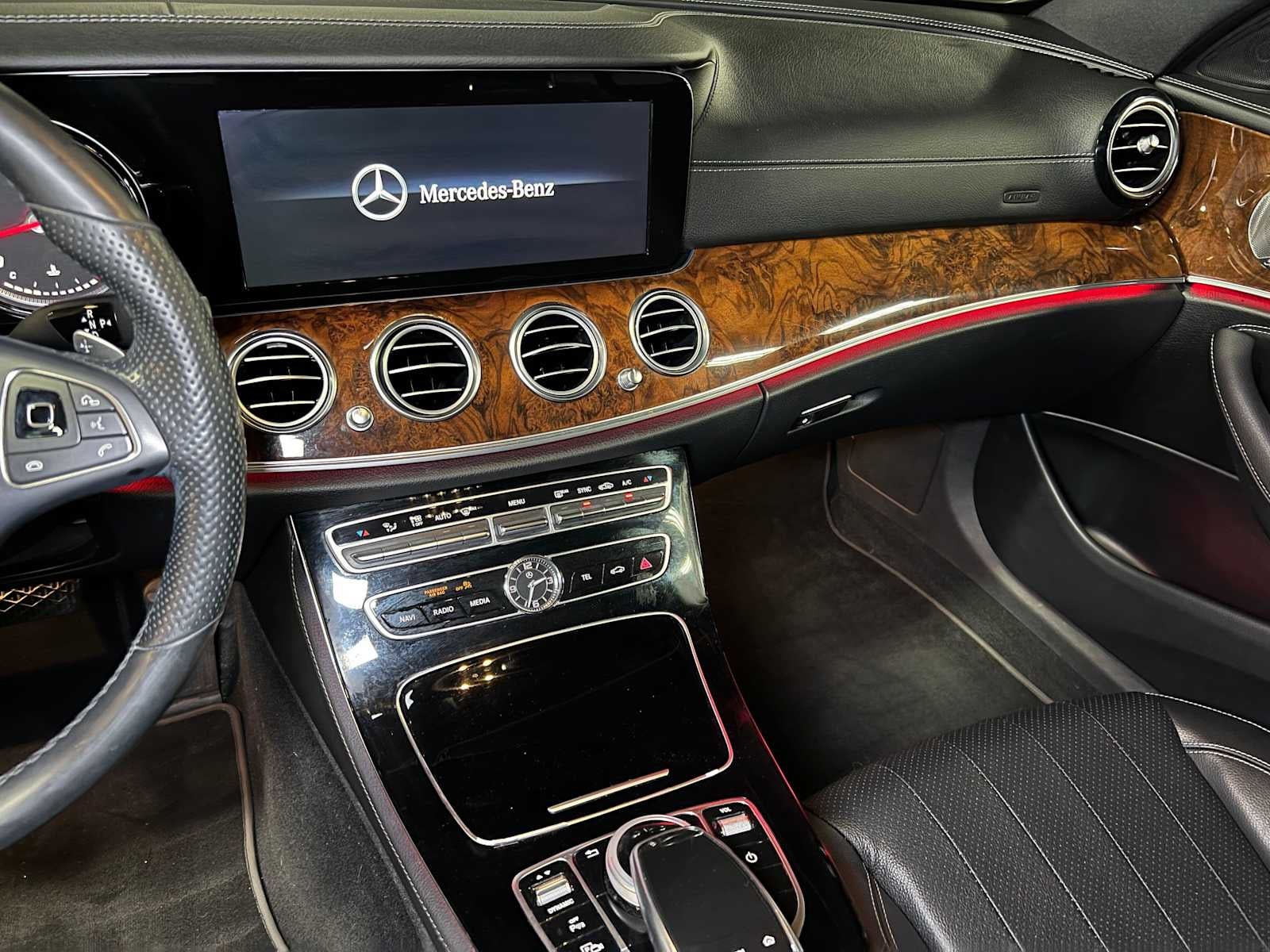 2017 Mercedes-Benz E 300 4MATIC® Sedan