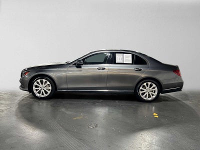 2017 Mercedes-Benz E 300 4MATIC® Sedan
