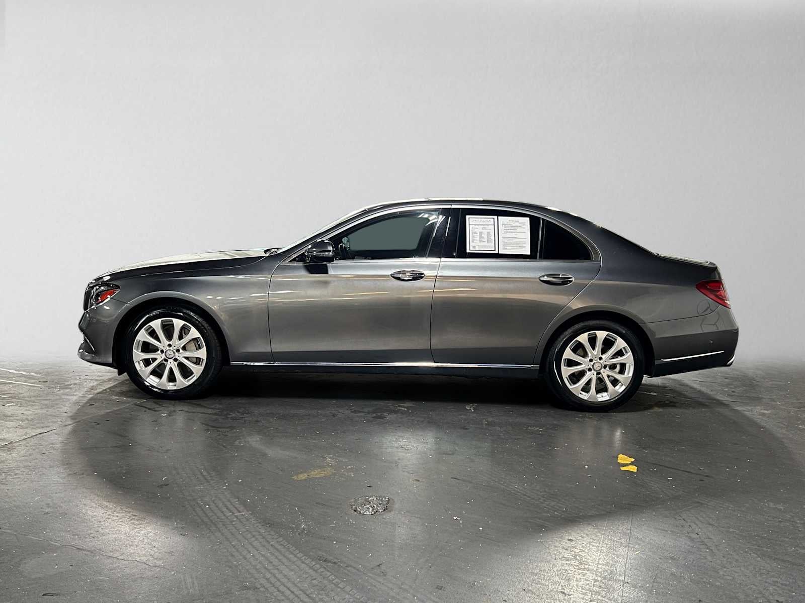 2017 Mercedes-Benz E 300 4MATIC® Sedan