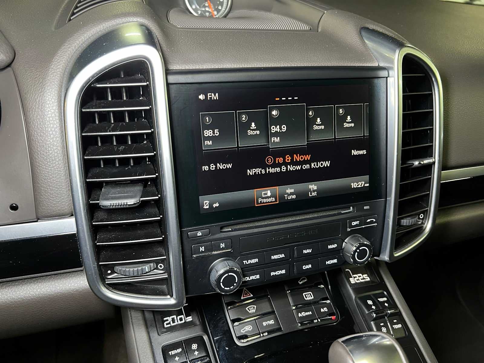 2018 Porsche Cayenne Platinum Edition