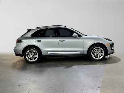 2022 Porsche Macan AWD