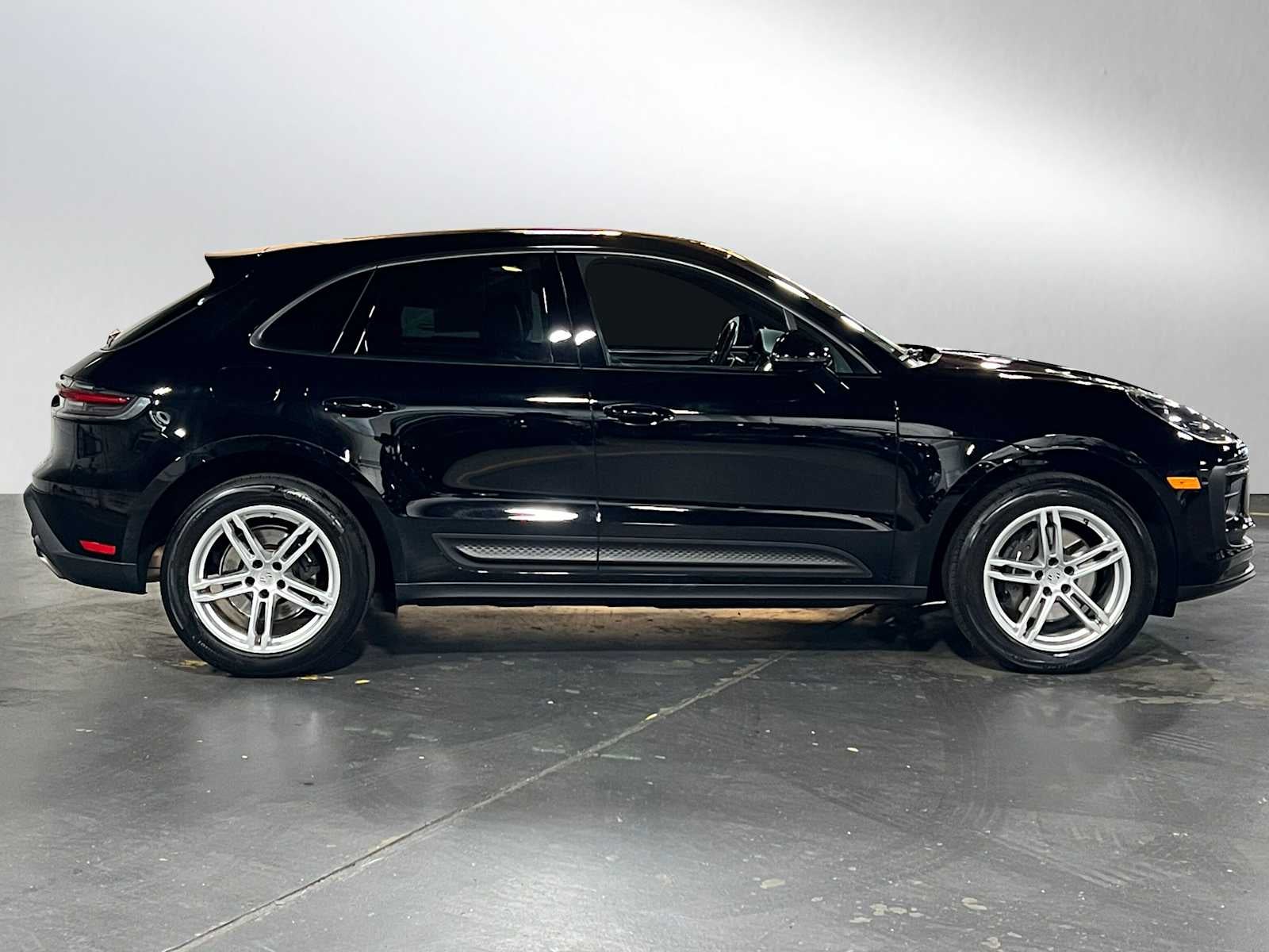 2024 Porsche Macan AWD
