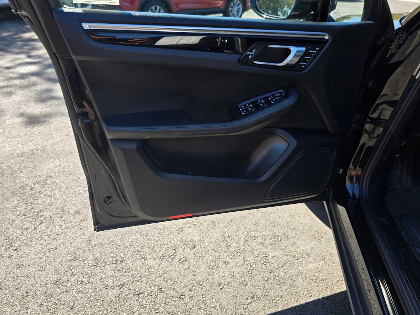 2024 Porsche Macan AWD