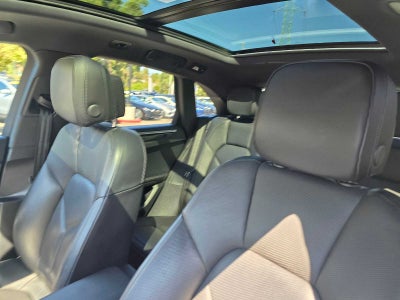 2024 Porsche Macan AWD