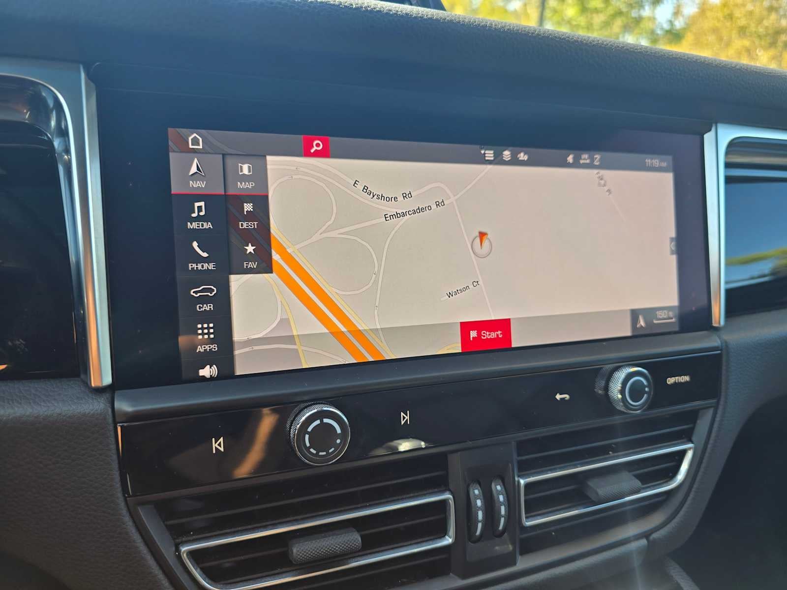 2024 Porsche Macan AWD