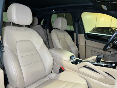 2023 Porsche Cayenne AWD