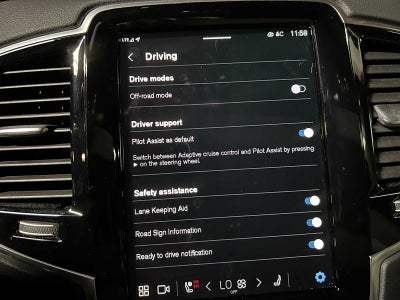 2024 Volvo XC90 Ultimate Bright Theme