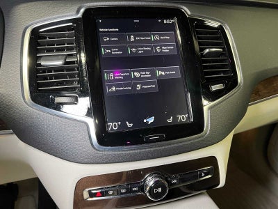 2016 Volvo XC90 T6 Momentum
