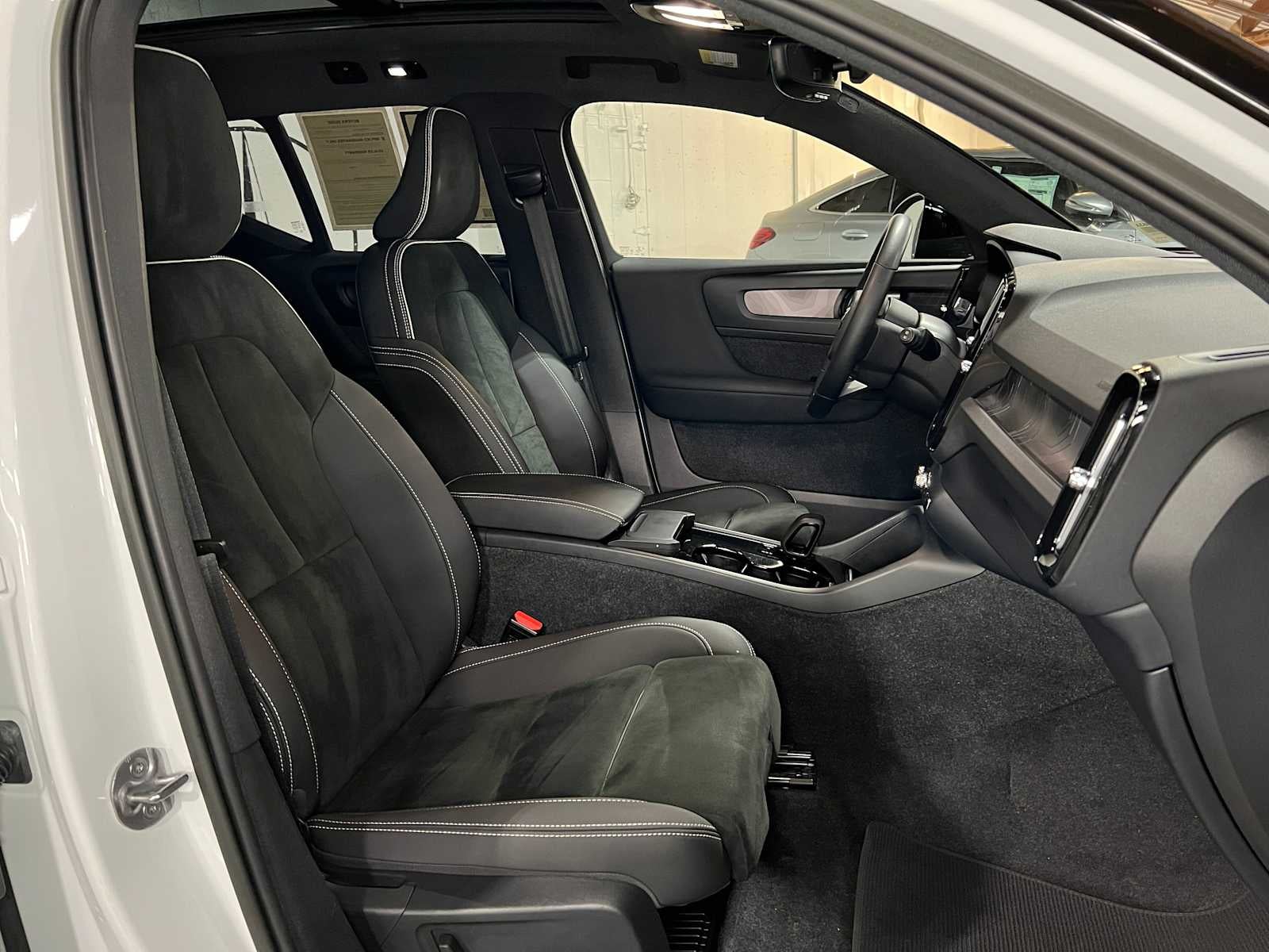 2023 Volvo XC40 Recharge Pure Electric Plus