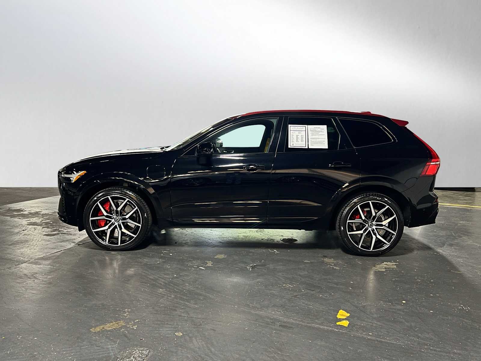 2024 Volvo XC60 Recharge Plug-In Hybrid Polestar Engineered
