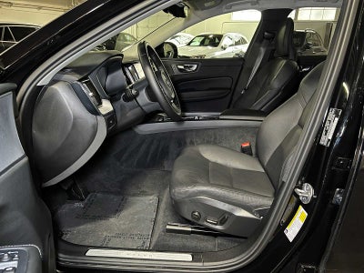 2025 Volvo XC60 Plus