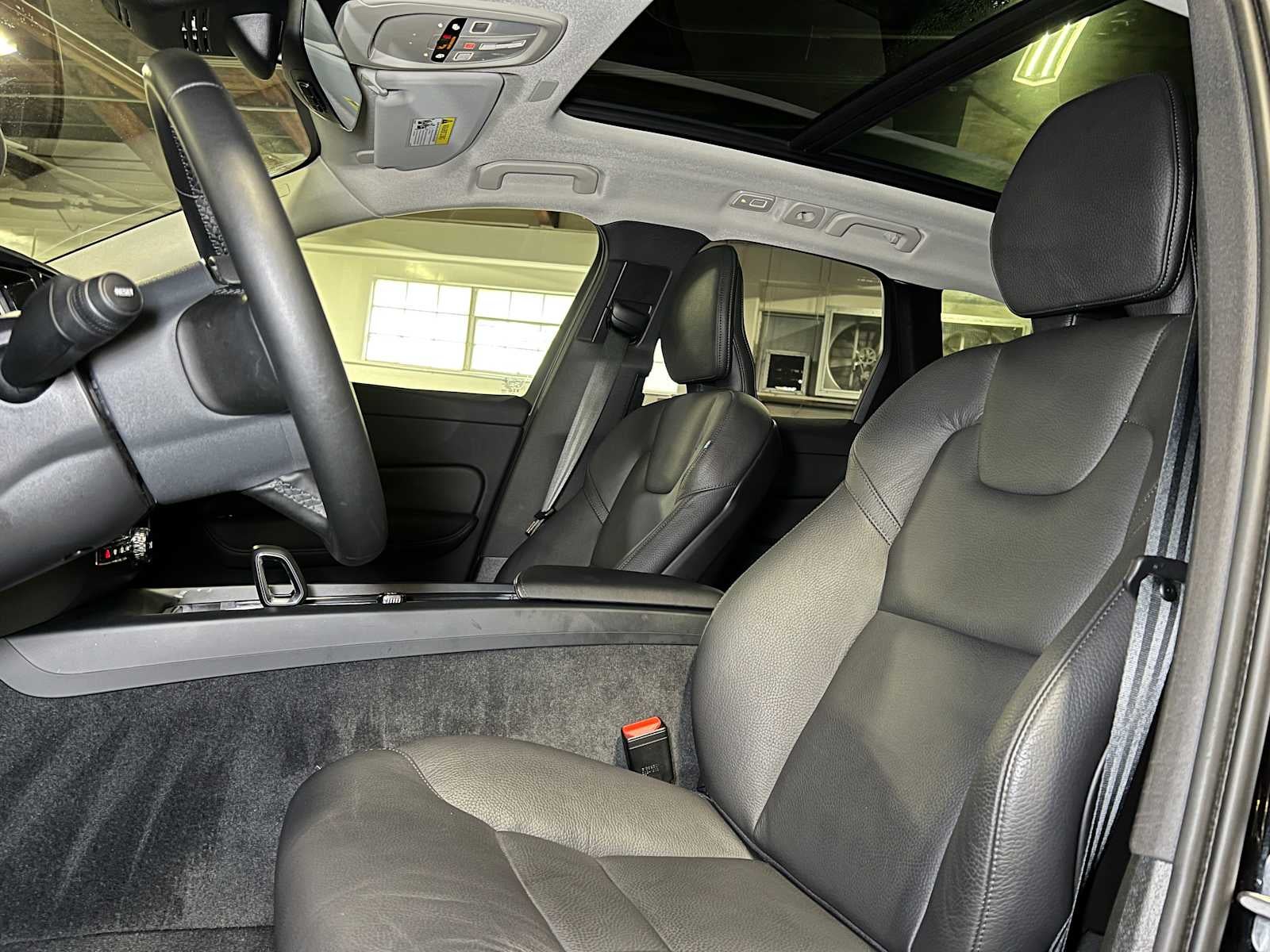 2025 Volvo XC60 Plus