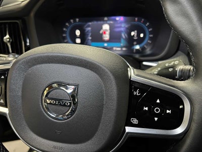 2025 Volvo XC60 Plus