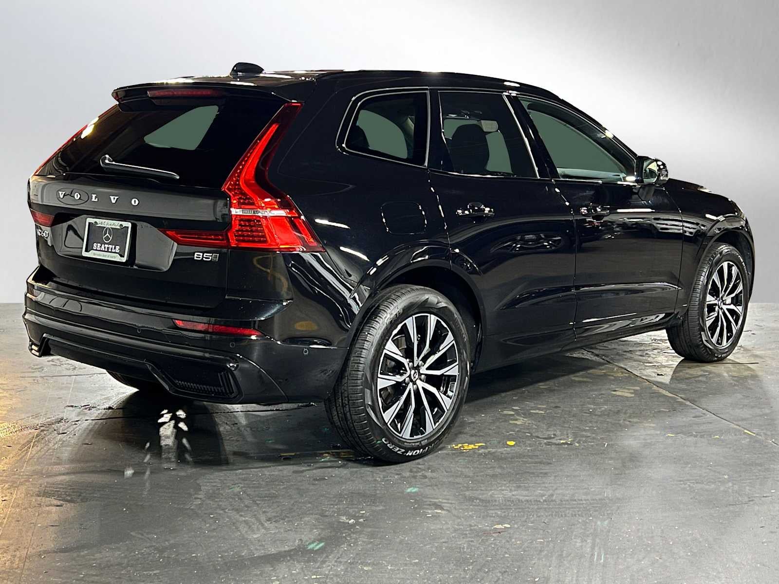 2025 Volvo XC60 Plus
