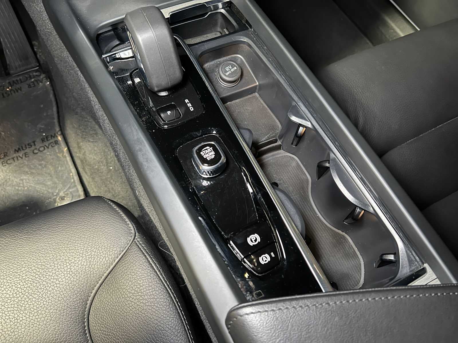 2025 Volvo XC60 Plus