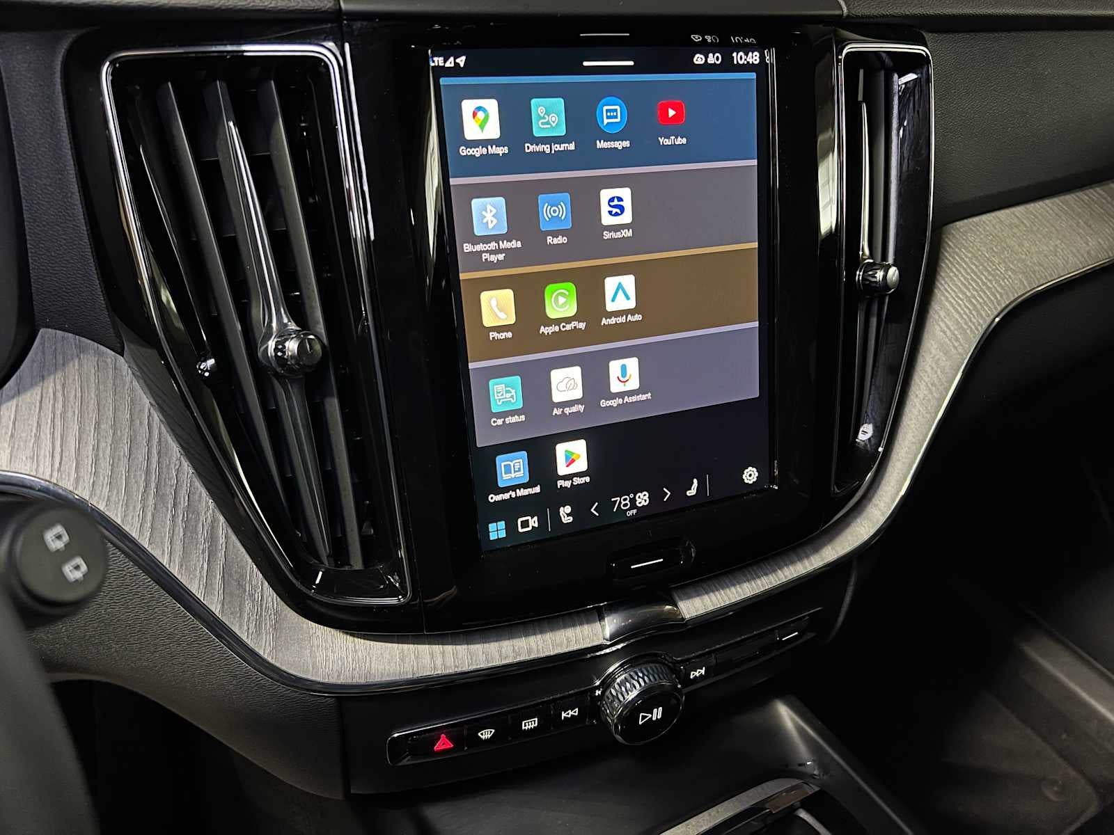 2025 Volvo XC60 Plus