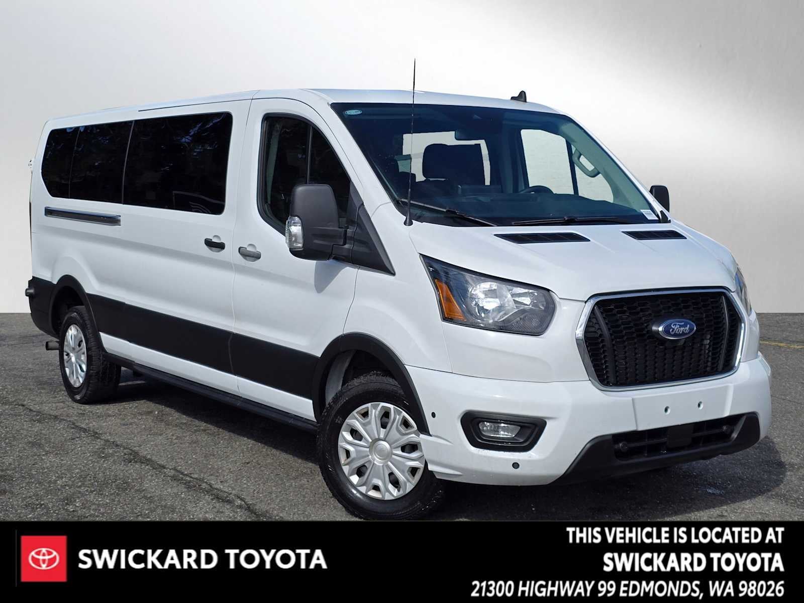 2024 Ford Transit Passenger Wagon XLT
