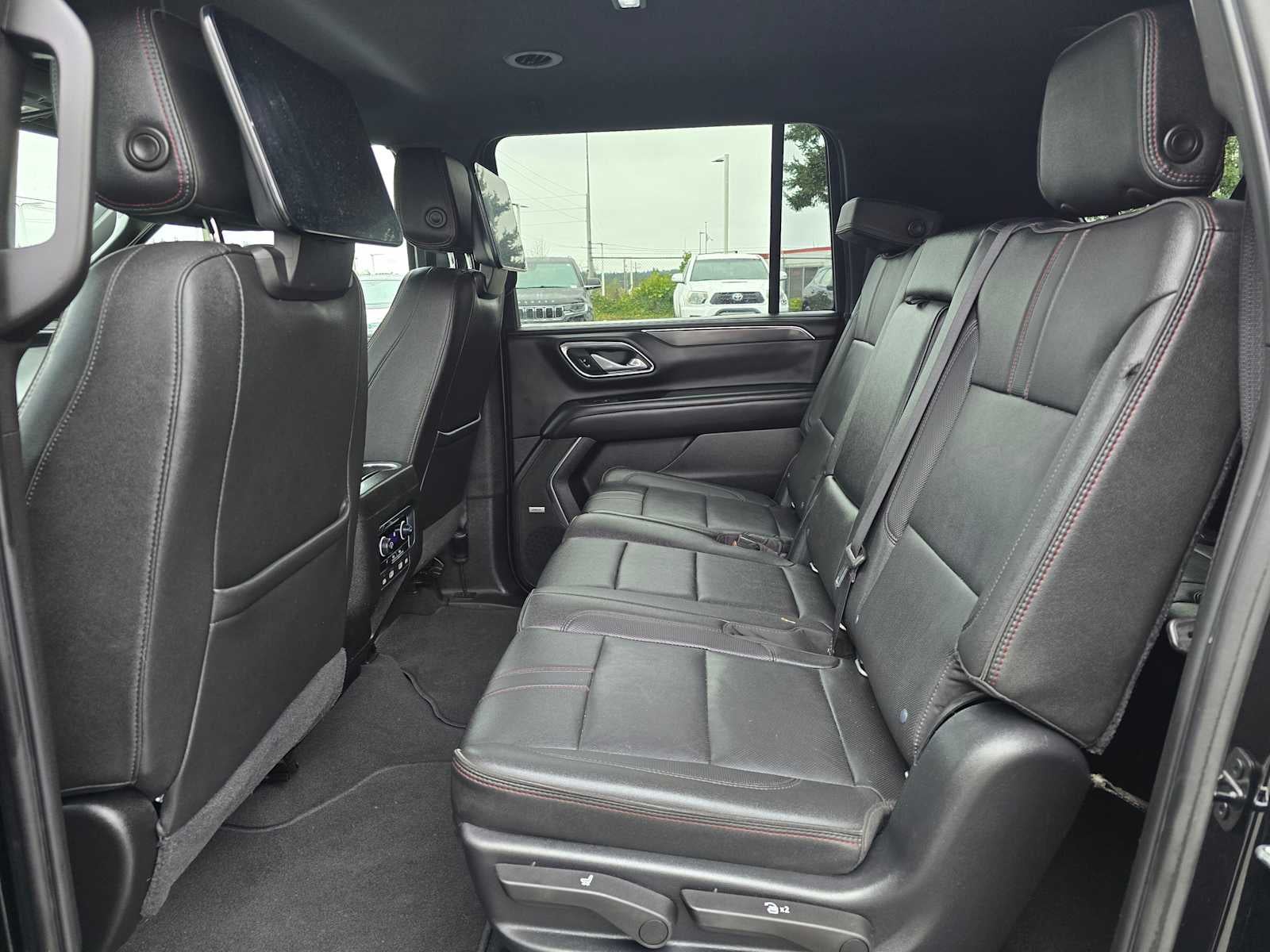 2021 Chevrolet Suburban RST