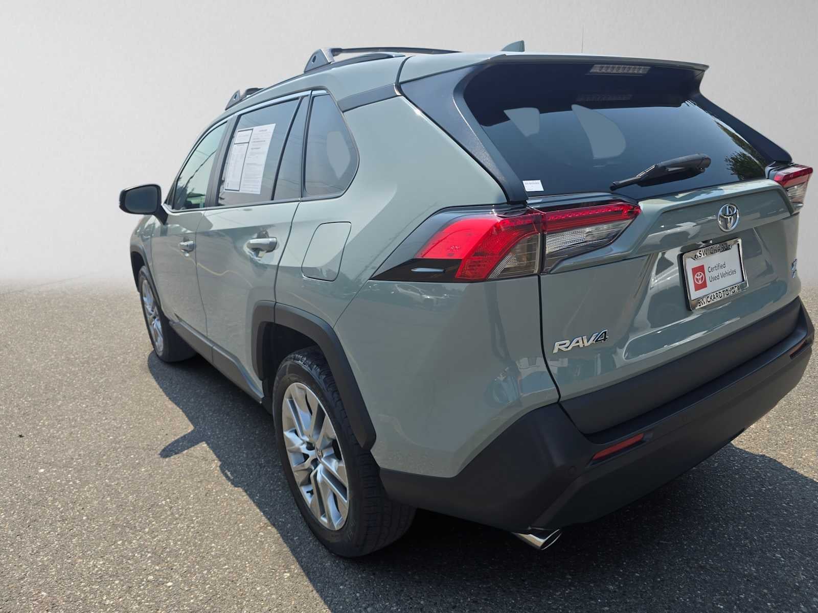 2023 Toyota RAV4 XLE Premium