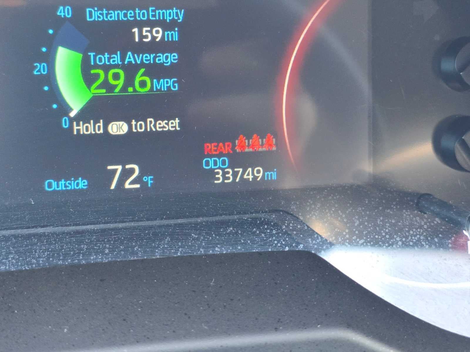2024 Toyota RAV4 LE - Photo 25