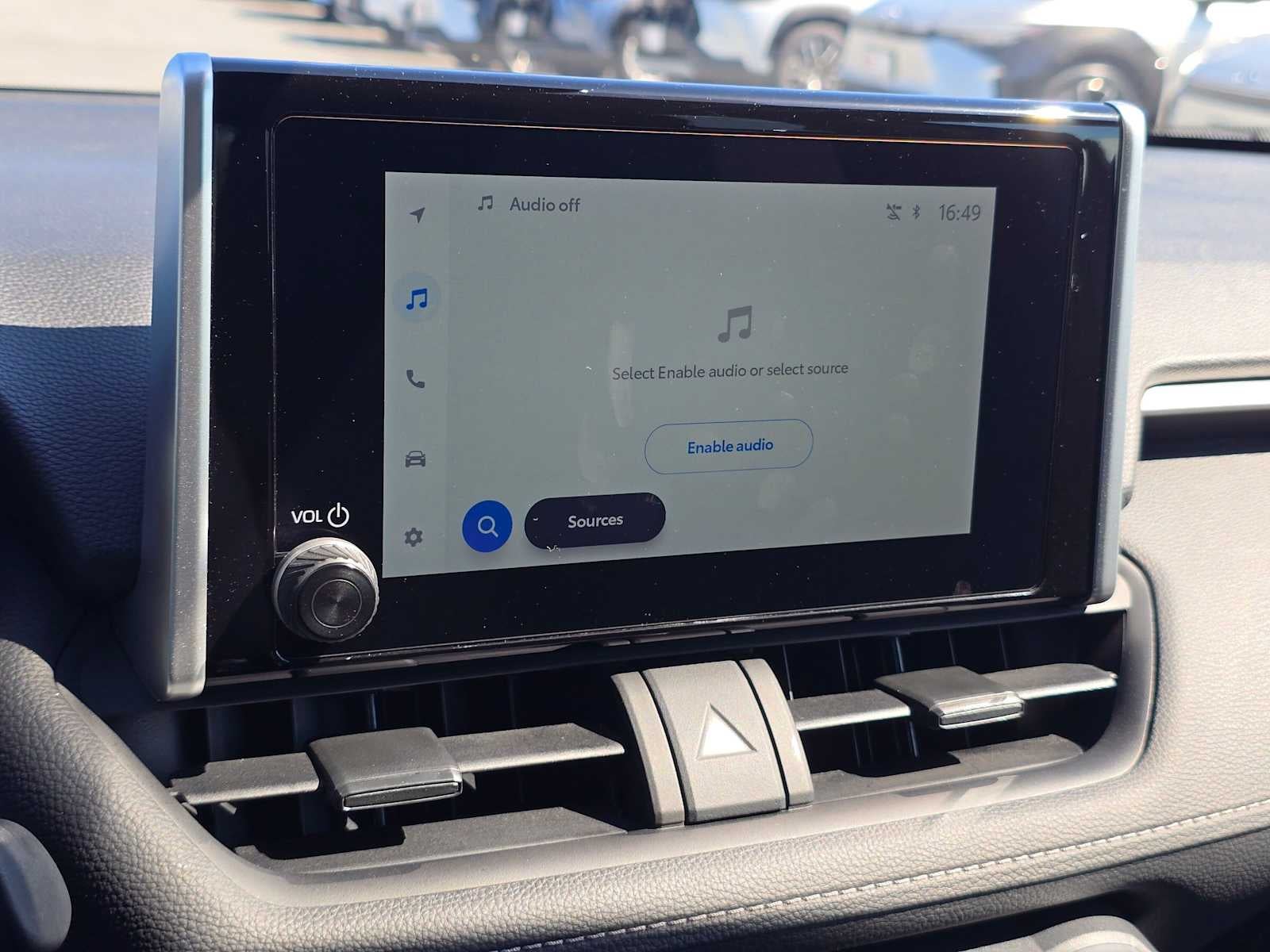 2024 Toyota RAV4 LE - Photo 26