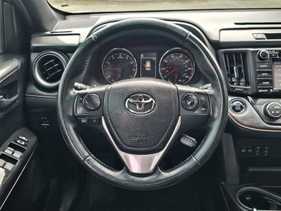 2016 Toyota RAV4 SE