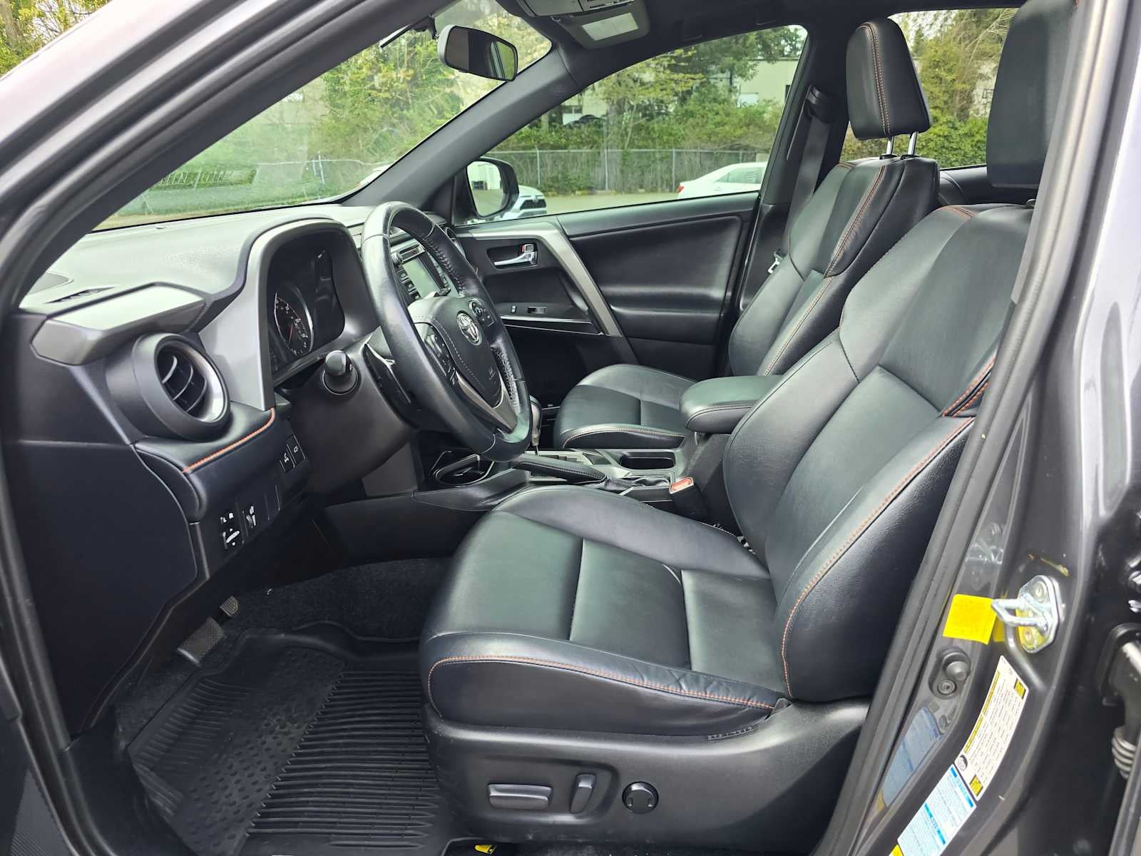 2016 Toyota RAV4 SE