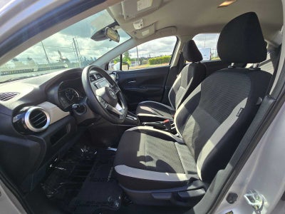 2022 Nissan Versa SV