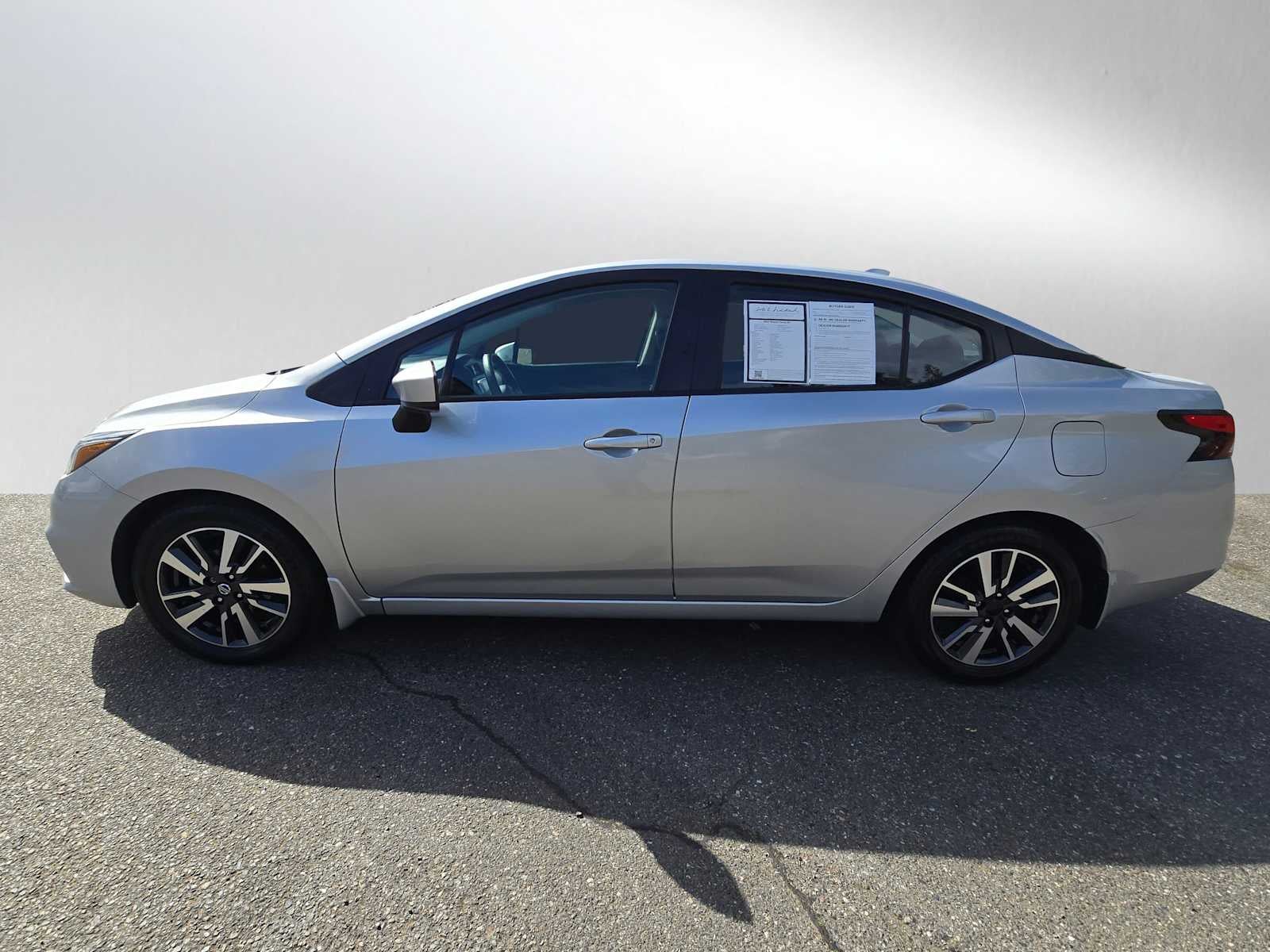 2022 Nissan Versa SV