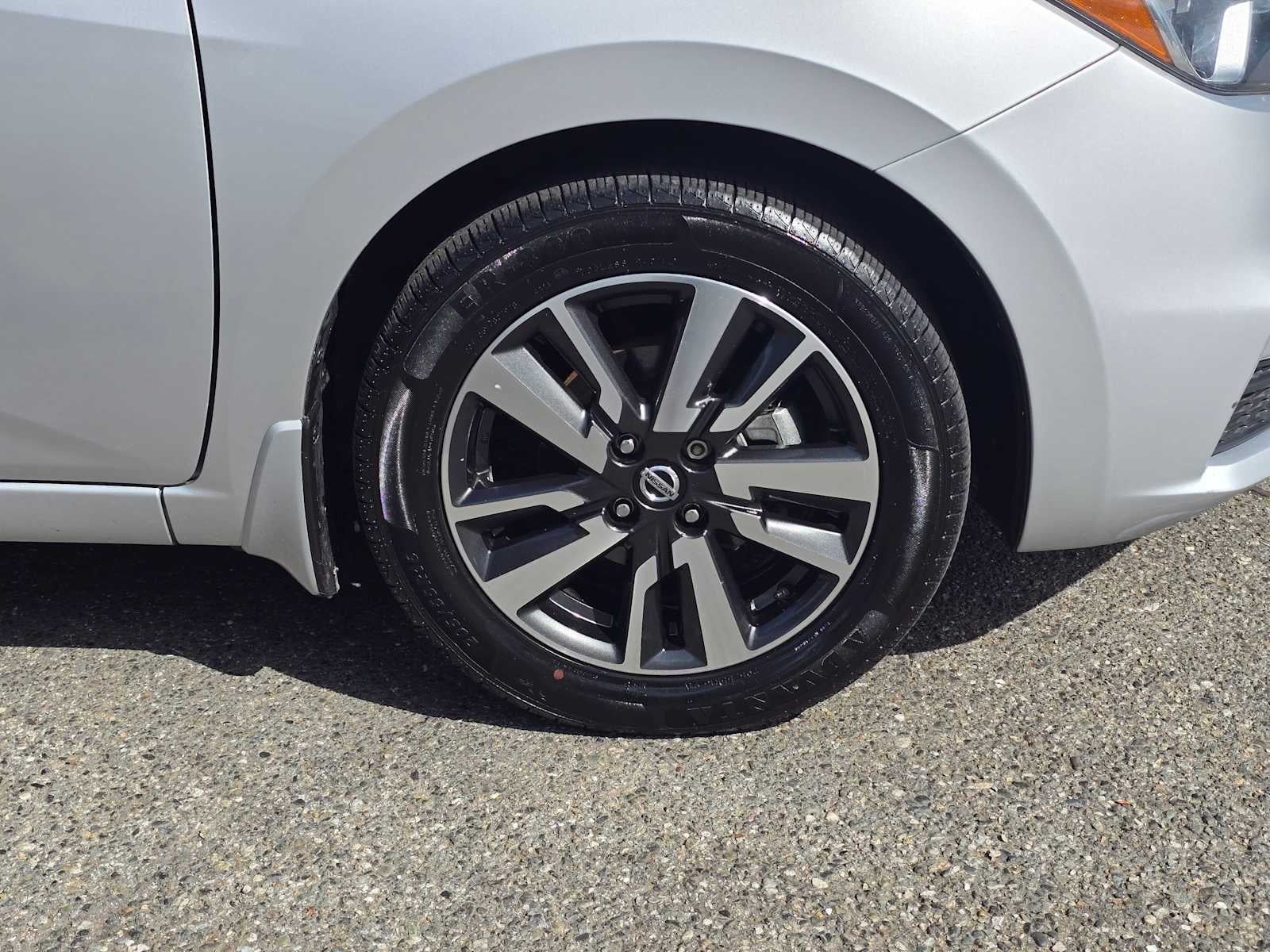 2022 Nissan Versa SV