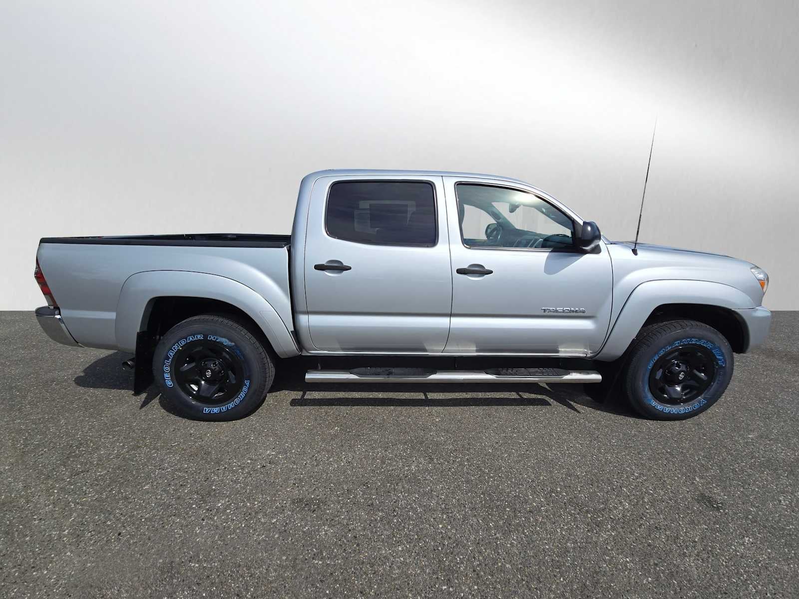 Used 2013 Toyota Tacoma PreRunner with VIN 3TMJU4GN3DM153511 for sale in Edmonds, WA