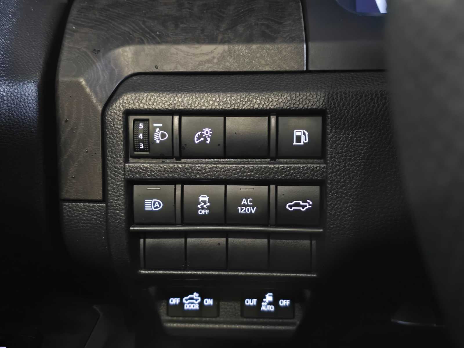 2025 Toyota Tacoma Limited Hybrid