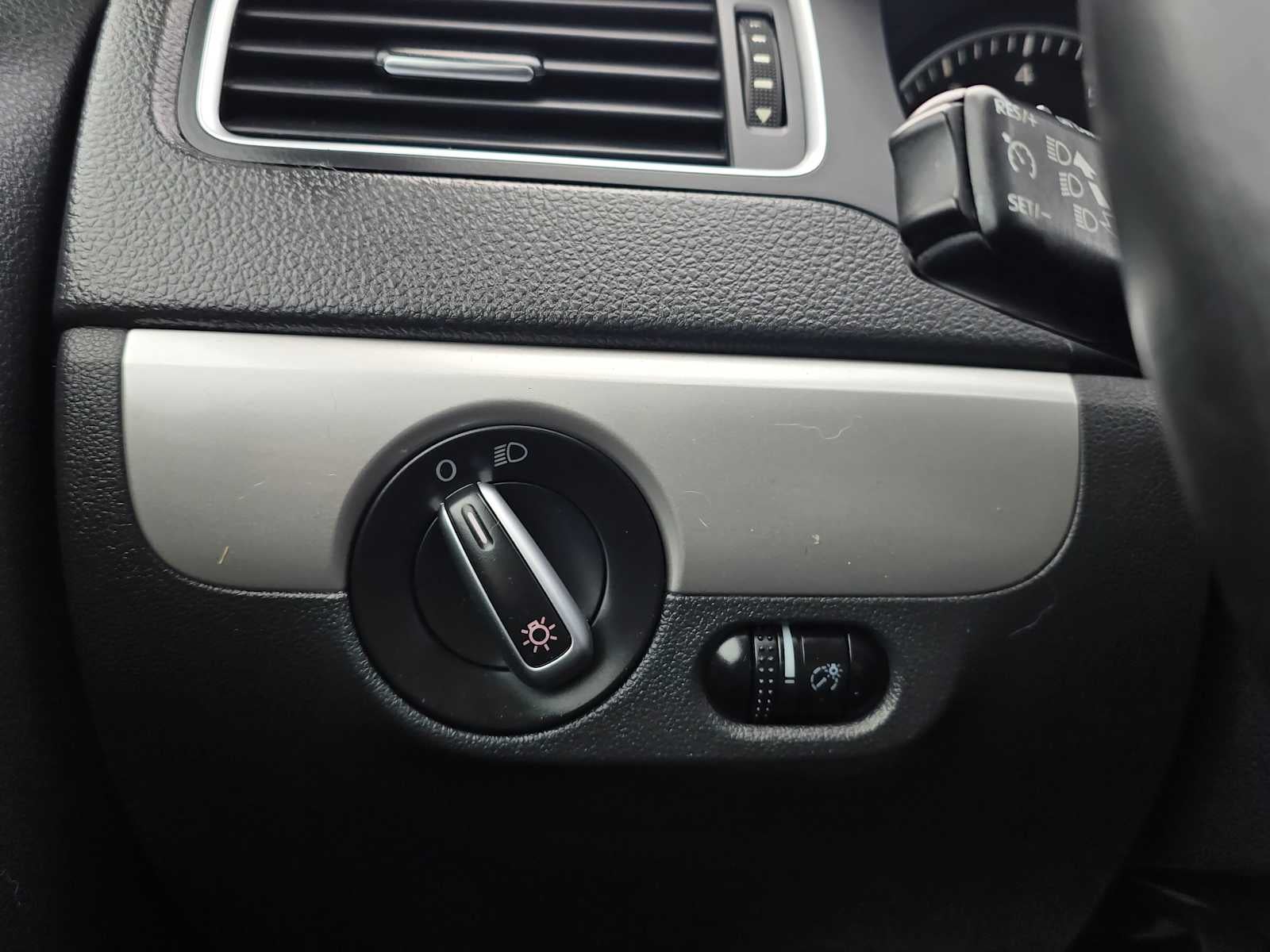 2014 Volkswagen Jetta SE