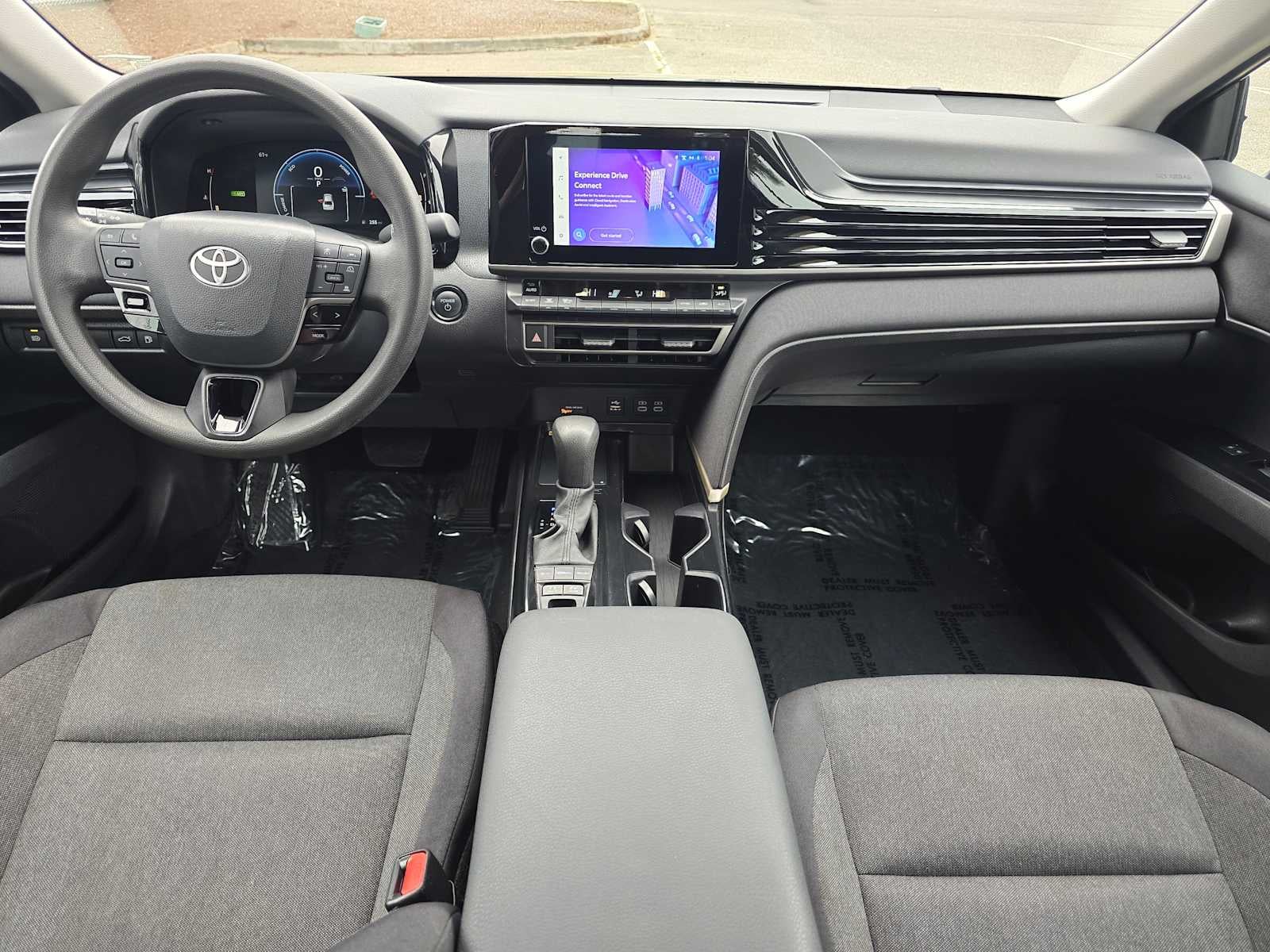 2025 Toyota Camry LE - Photo 18