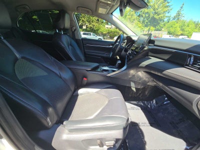 2021 Toyota Camry Hybrid XLE