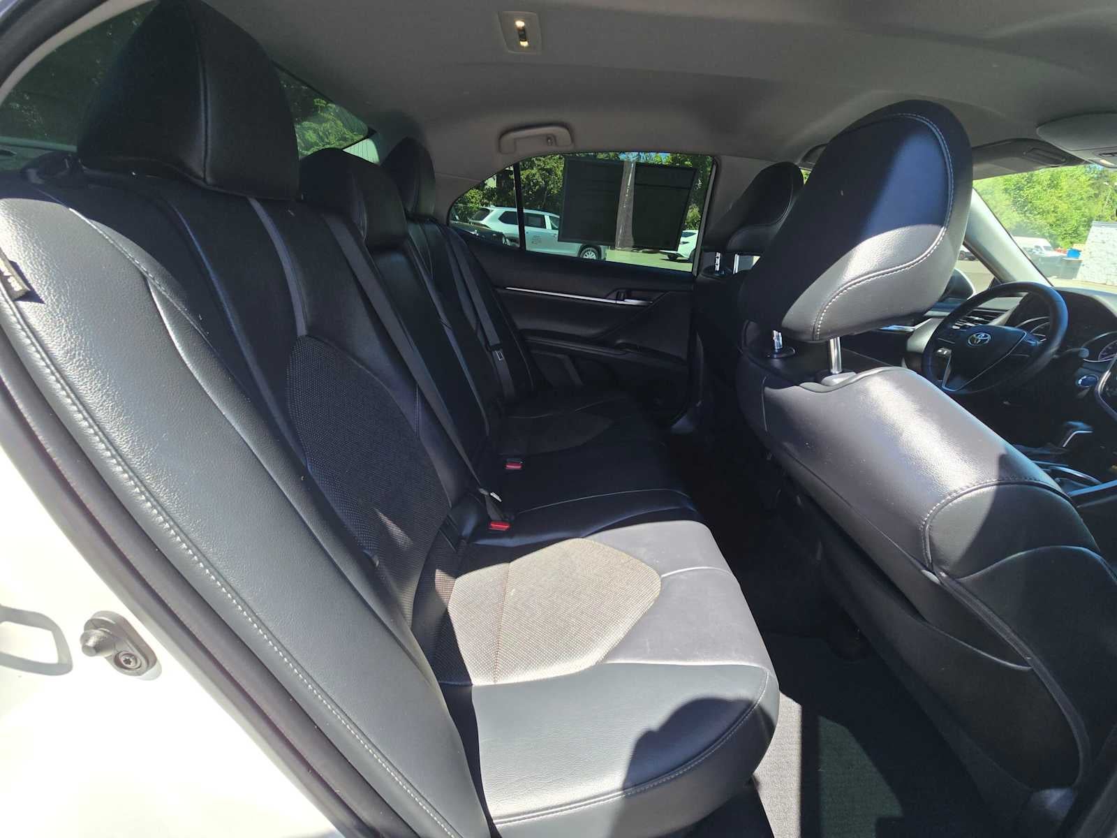 2021 Toyota Camry Hybrid XLE