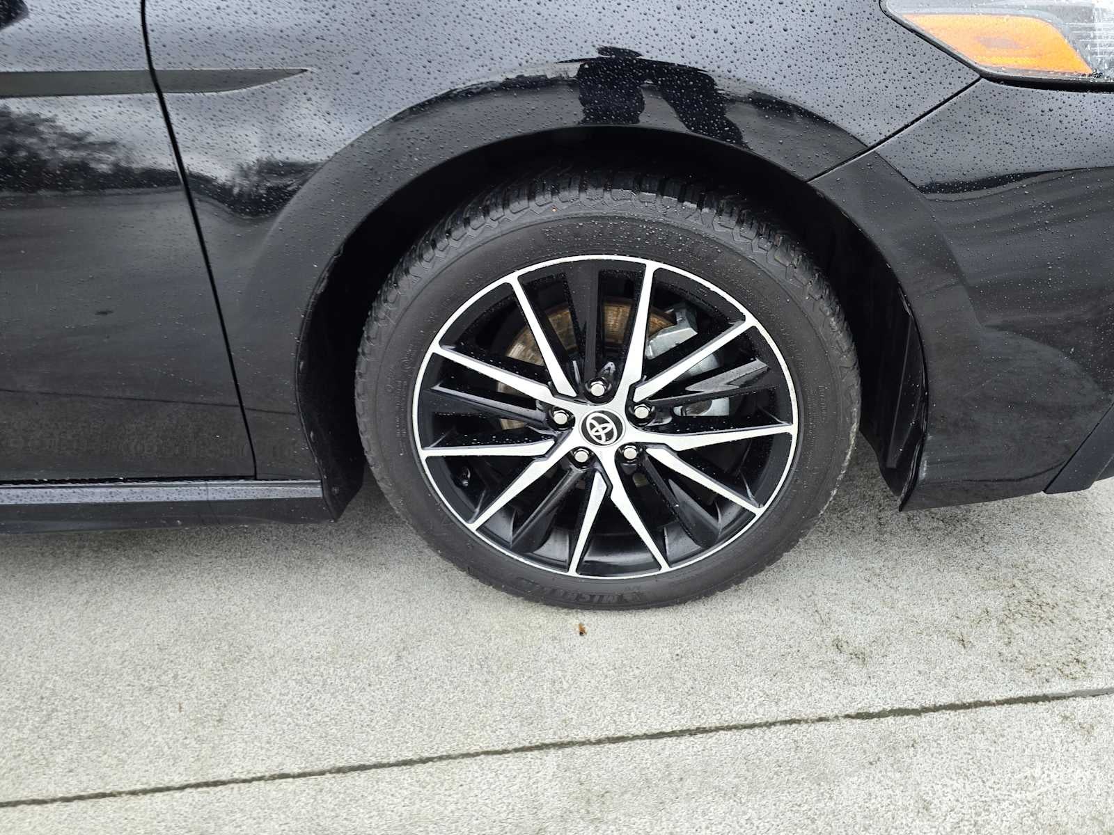 2023 Toyota Camry Hybrid SE