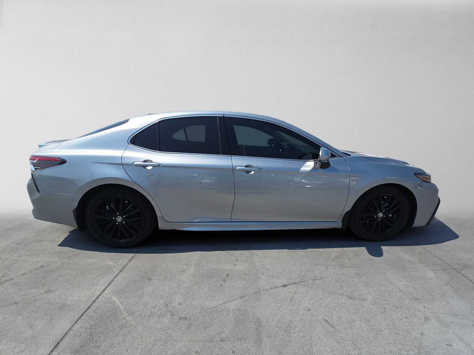 2024 Toyota Camry Hybrid XSE