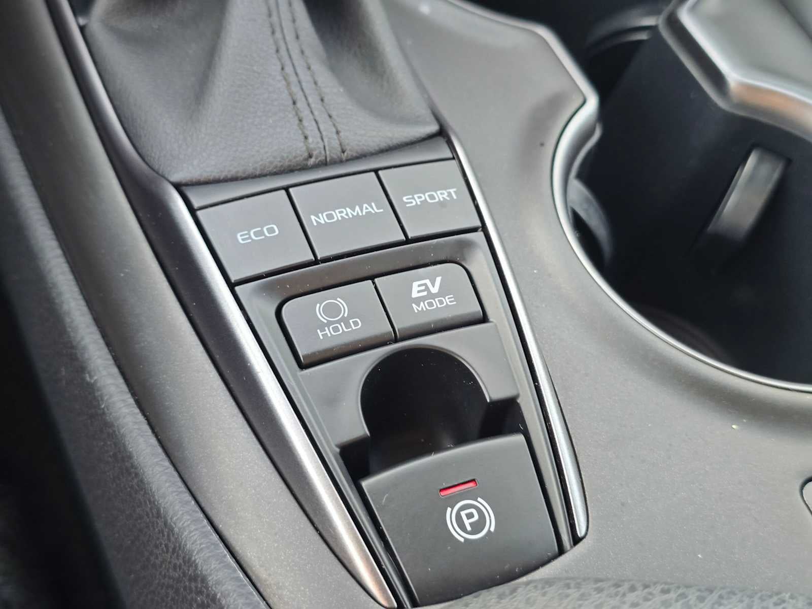 2023 Toyota Camry Hybrid XSE