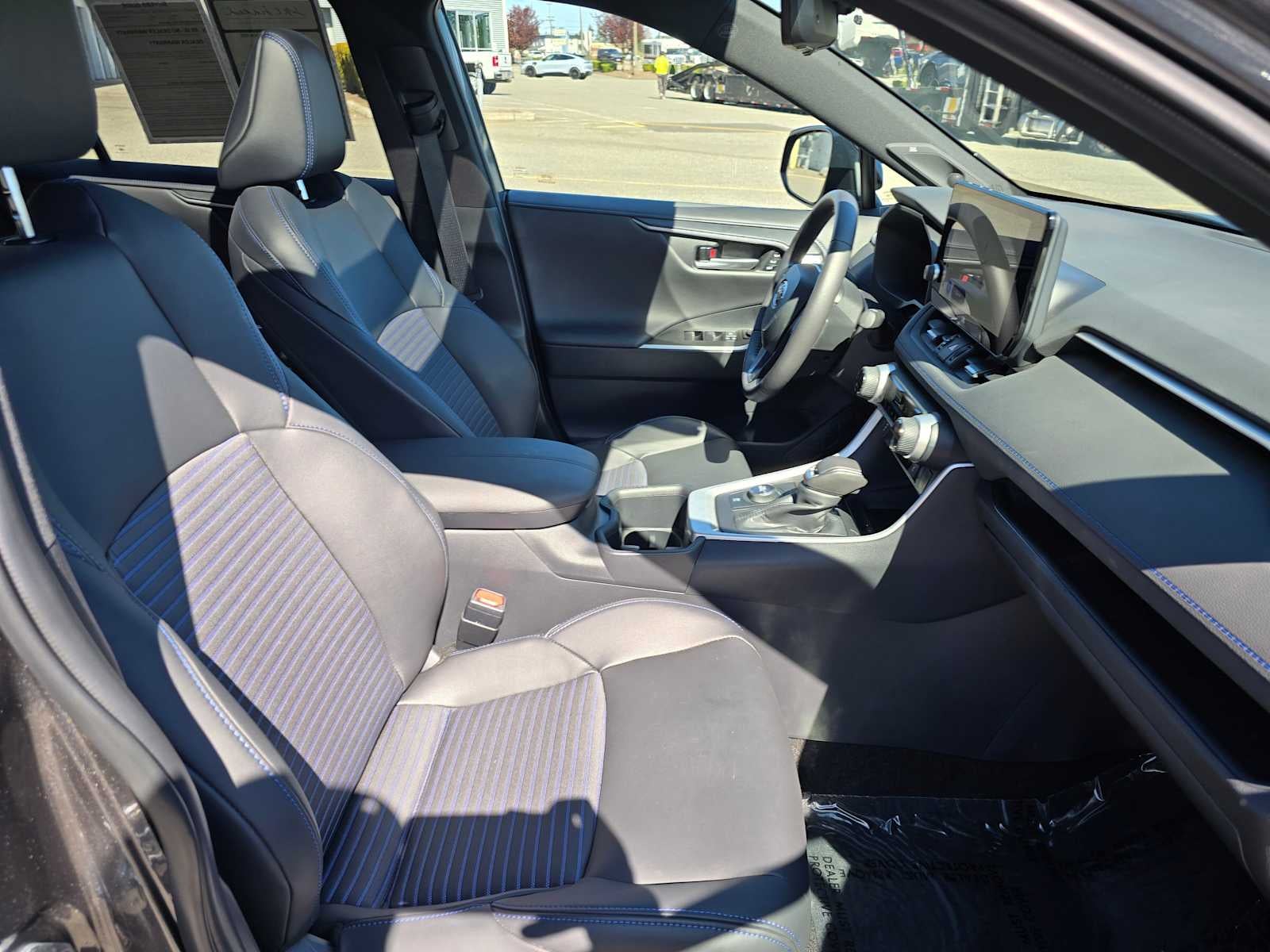 2025 Toyota RAV4 Hybrid XSE