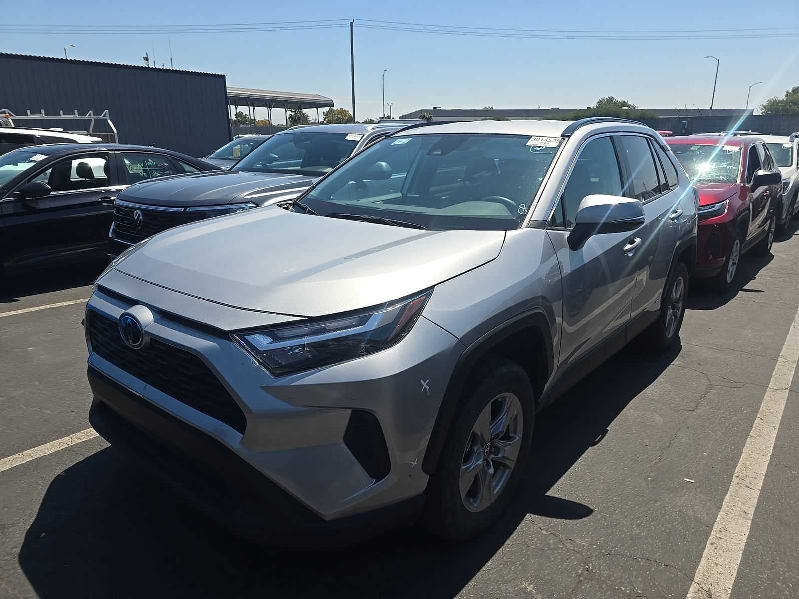 2025 Toyota RAV4 Hybrid XLE