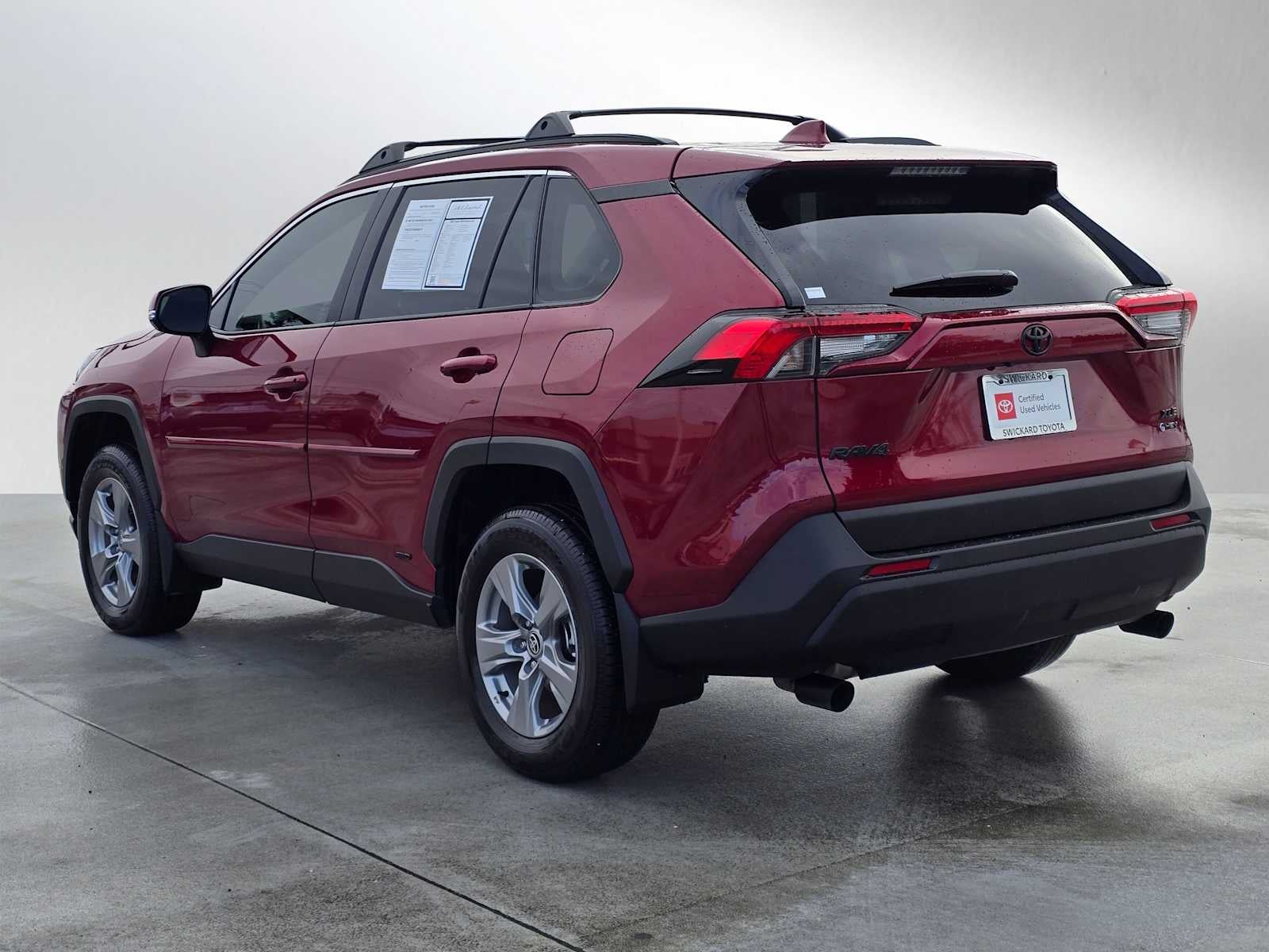 2025 Toyota RAV4 Hybrid XLE