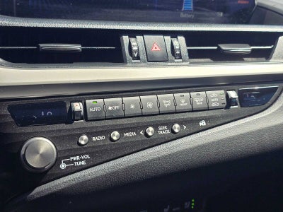 2021 Lexus ES 300h Luxury